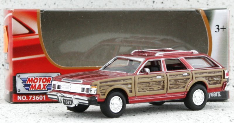 CHRYSLER Town & Country Wagon - 1979 - red - MotorMax 1:64