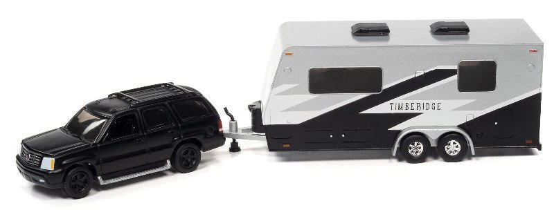 CADILLAC Escalade + Camper Trailer - 2005 - black dull - Johnny Lightning 1:64