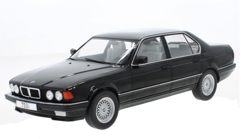 BMW 750i - E32 - 1992 - black - MCG 1:18