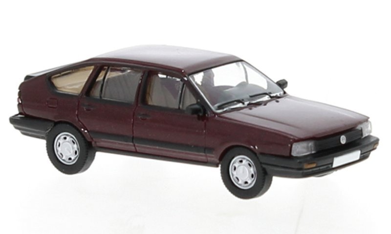 VW Volkswagen Passat B2 - 1985 - wine red - PCX87 1:87