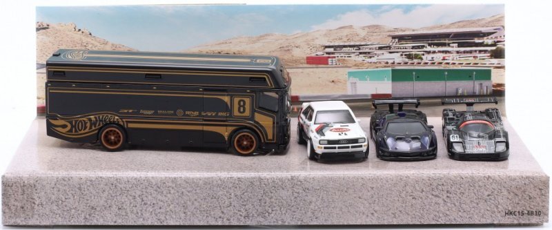 4-Car Premium Set Track Day #13 Audi, Sauber, Lamborghini & Hauler  - Hot Wheels 1:64