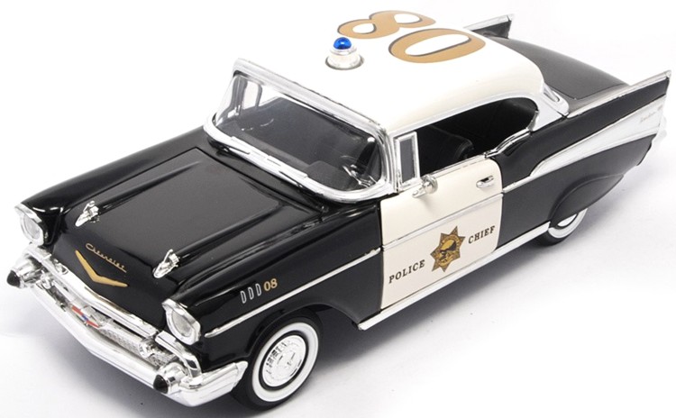 CHEVROLET Bel Air - 1957 - Police Chief - Lucky Die Cast 1:18