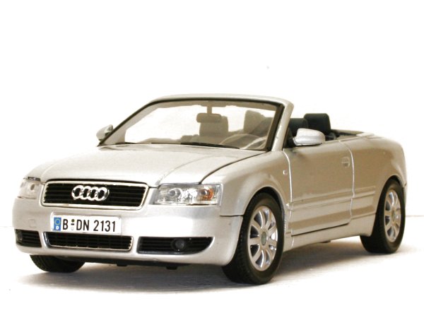 MOTORMAX Audi A4 1/18 Motormax 1:18 Audi A4 Convertible - 2004