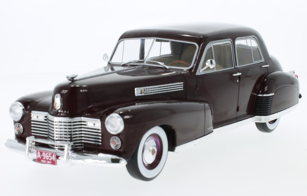 CADILLAC Fleetwood Series 60 - 1941 - darkred - MCG 1:18