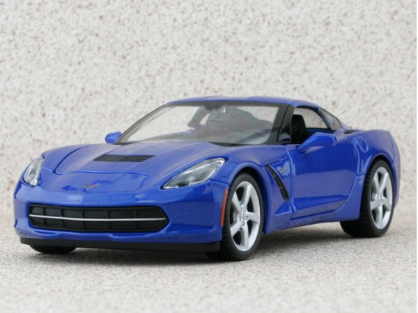 CHEVROLET Corvette Stingray - 2014 - bluemetallic - Maisto 1:24