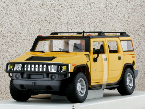 AMC HUMMER H2 SUV - 2003 - yellow - Maisto 1:27