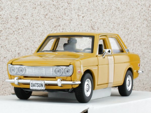 DATSUN 510 - 1971 - darkyellow - Maisto 1:24