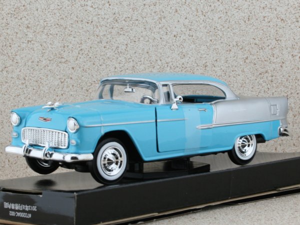 CHEVROLET Bel Air - 1955 - lightblue - MotorMax 1:24