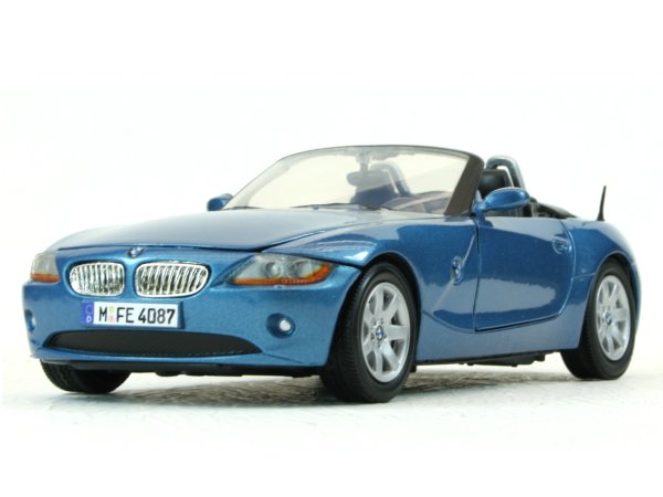 BMW Z4 - bluemetallic - MotorMax 1:24