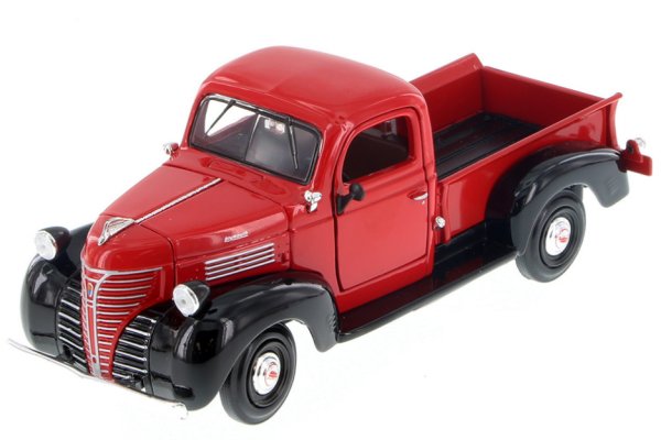 PLYMOUTH Pick up - 1941 - red / black - MotorMax 1:24