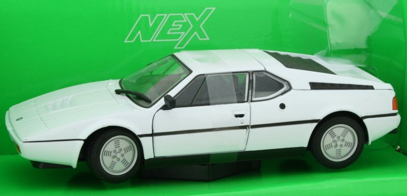 BMW M1 - white - WELLY 1:24