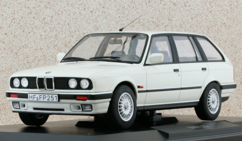 BMW 325i Touring - 1992 - white - Norev 1:18