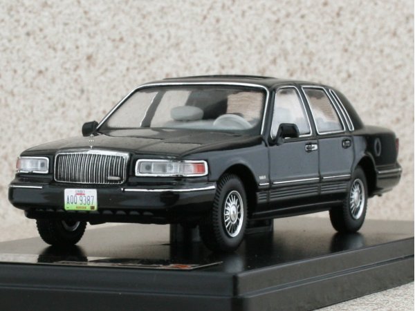 LINCOLN Town Car - 1996 - black - Premium X 1:43