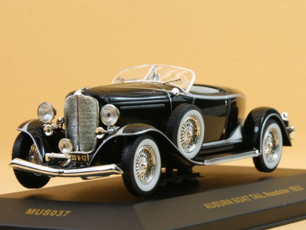 AUBURN Boat Tail Roadster - 1933 - black - IXO 1:43