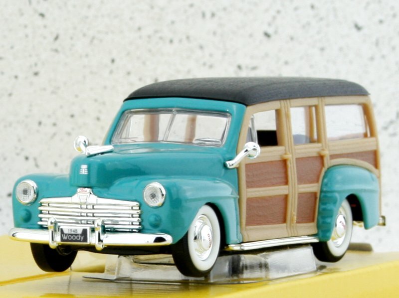 FORD Woody Station Wagon - 1948 - Sea green - Lucky Die Cast 1:43