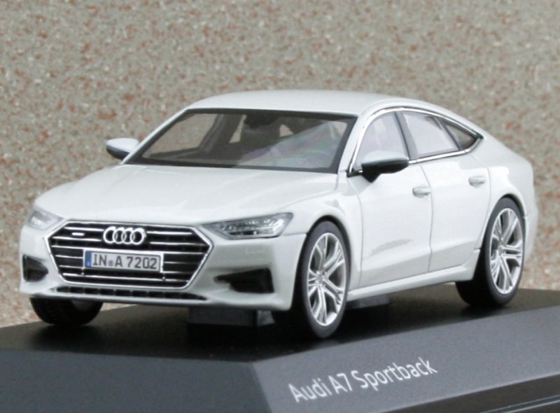 AUDI A7 Sportback - Glacier white - AUDI Dealer 1:43