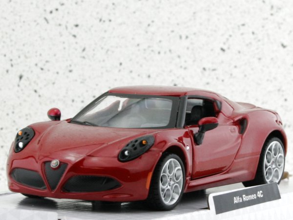 ALFA ROMEO 4C - 2014 - redmetallic - Bburago 1:32