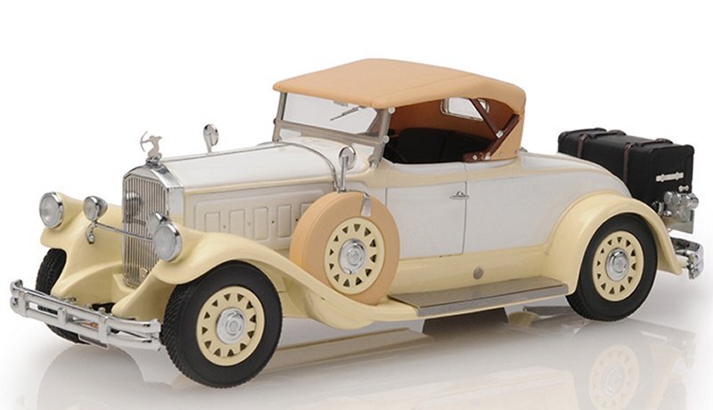 PIERCE ARROW Model B Roadster / Top up - 1930 - white / cream - ESVAL 1:43