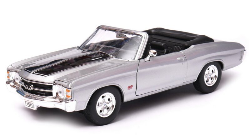 CHEVROLET Chevelle SS 454 - 1971 - silver / black - WELLY 1:24