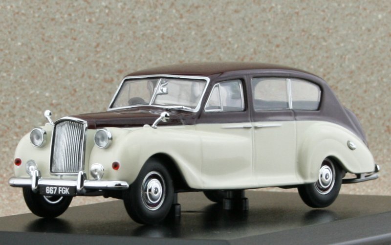 AUSTIN Princess - brown / old white - Oxford 1:43