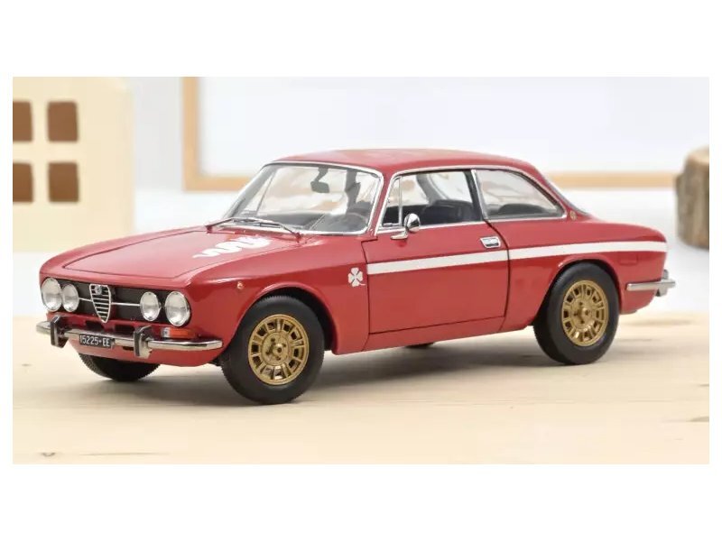 ALFA ROMEO 1750 GTV - Limited 200 pc`s - 1970 - red - NOREV 1:18