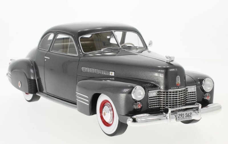 CADILLAC Series 62 Club Coupe - 1941 - greymetallic - BoS 1:18