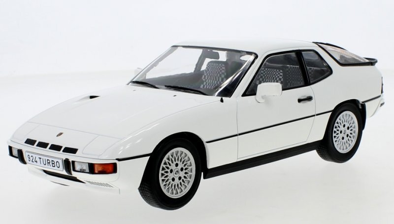 PORSCHE 924 Turbo - 1979 - white - MCG 1:18