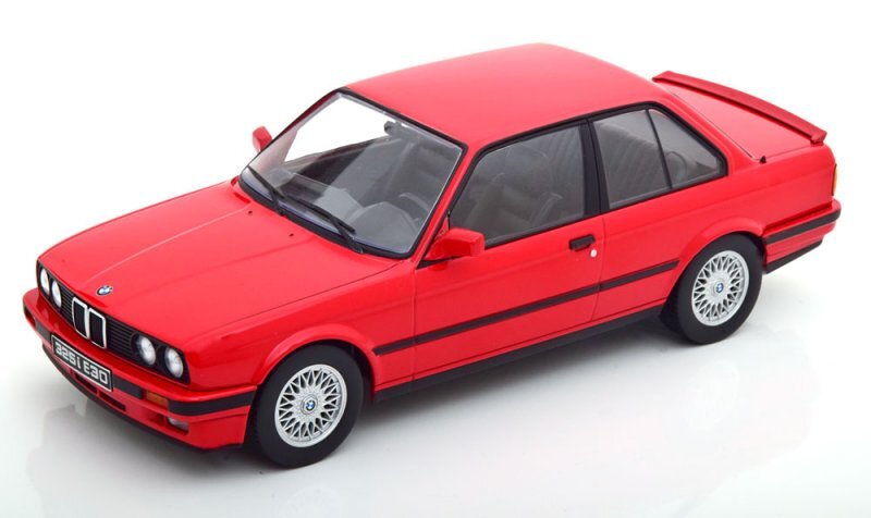 BMW 325i - M Paket 1 - 1987 - red - KK 1:18