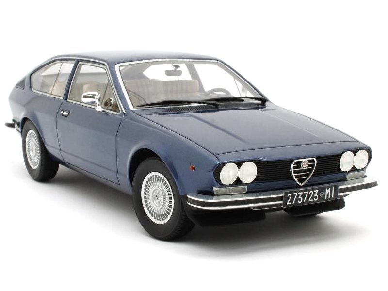 ALFA ROMEO Alfetta GT - 1975 - bluemetallic - CULT 1:18