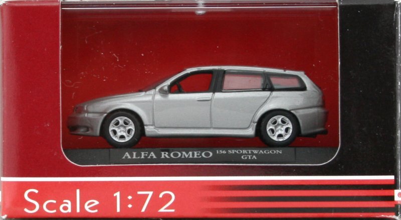 ALFA ROMEO 156 Sportwagon GTA - silver - Yatming 1:72
